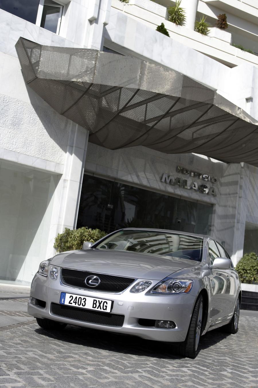 Lexus GS450h 2007 года  (фото 64 из 116)